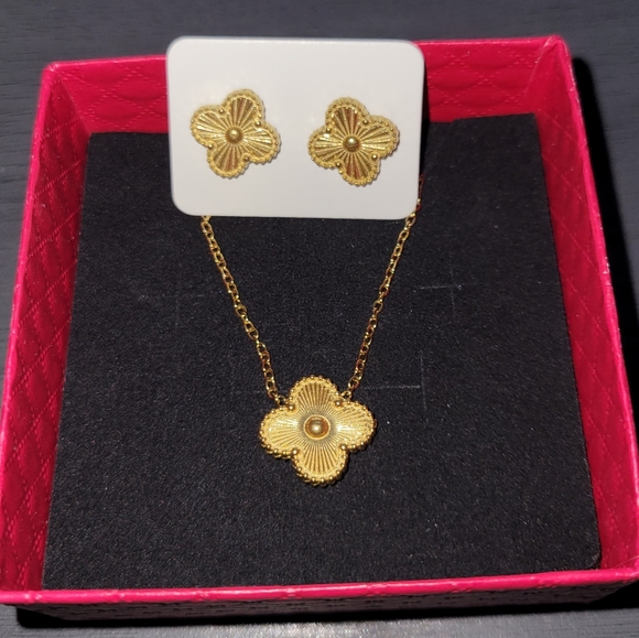 Alhambra four leaf van clover Necklace and earring - Picture 1 of 3